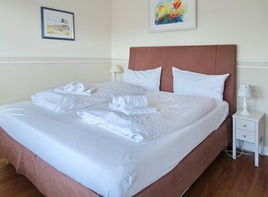 Unclassified image, 3 of 24, button