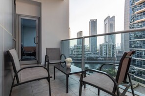 Apartment | Balcony - The Jewels Tower (Dubai)