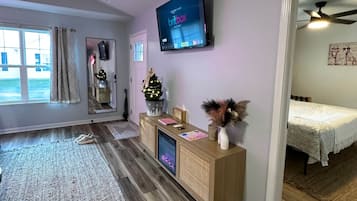 2 sovrum, strykjärn/strykbräda, wi-fi och sängkläder