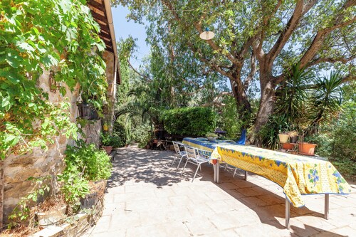 Villa 'La Villa Du Broussan' with Mountain View, Private Pool and Wi-Fi