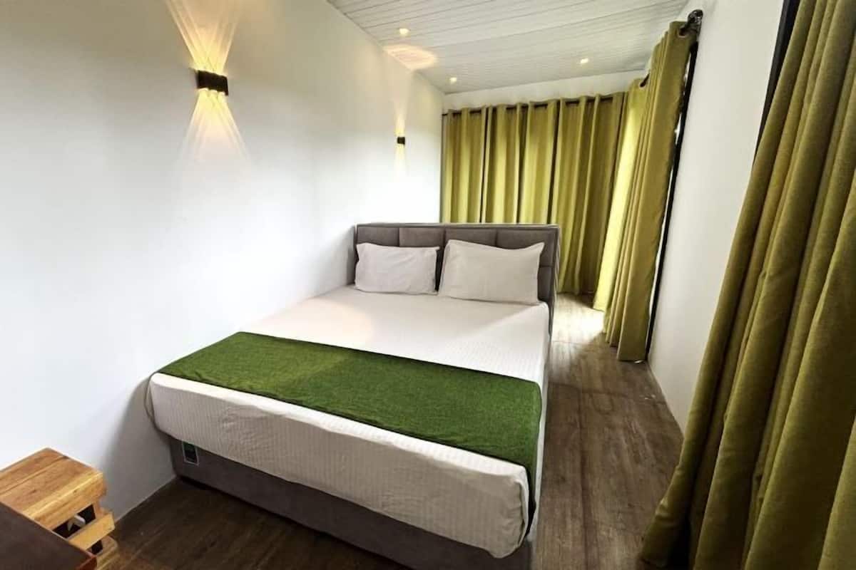 Roupas de cama premium, ferros/tábuas de passar roupa, Wi-Fi de cortesia