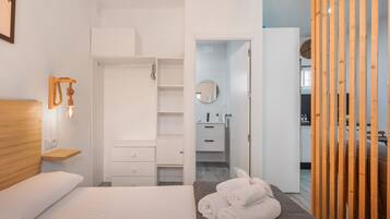 1 bedroom, iron/ironing board, free WiFi, bed sheets