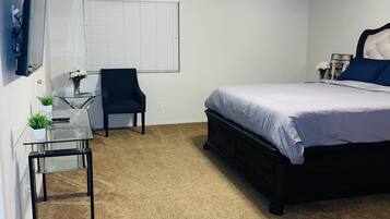 3 Schlafzimmer, Schreibtisch, Bügeleisen/Bügelbrett, kostenloses WLAN