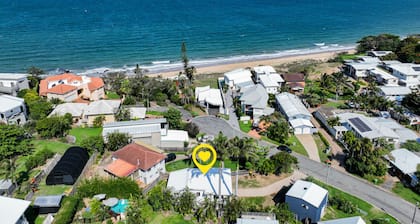 Serenity Cottage - Your Beachside Escape