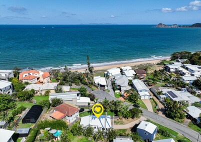 Serenity Cottage - Your Beachside Escape