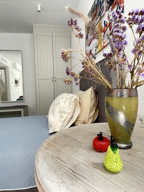 3 soverom, safe på rommet, strykejern/-brett og reiseseng for barn