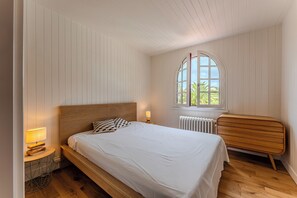 4 bedrooms, free WiFi