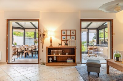 Villa 'La  Léa' with Private Terrace, Private Garden and Wi-Fi