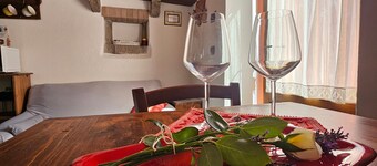 Maison de vacances 'La Casina Rossa Della Fornace' avec vue sur la montagne, jardin privé et Wi-Fi
