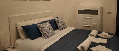 2 間睡房、熨斗/熨衫板、可攜式嬰兒床、免費 Wi-Fi