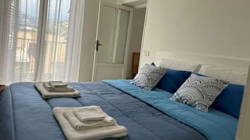 2 bedrooms, iron/ironing board, travel cot, free WiFi