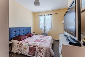 1 soverom, strykejern/-brett og wi-fi (inkludert)