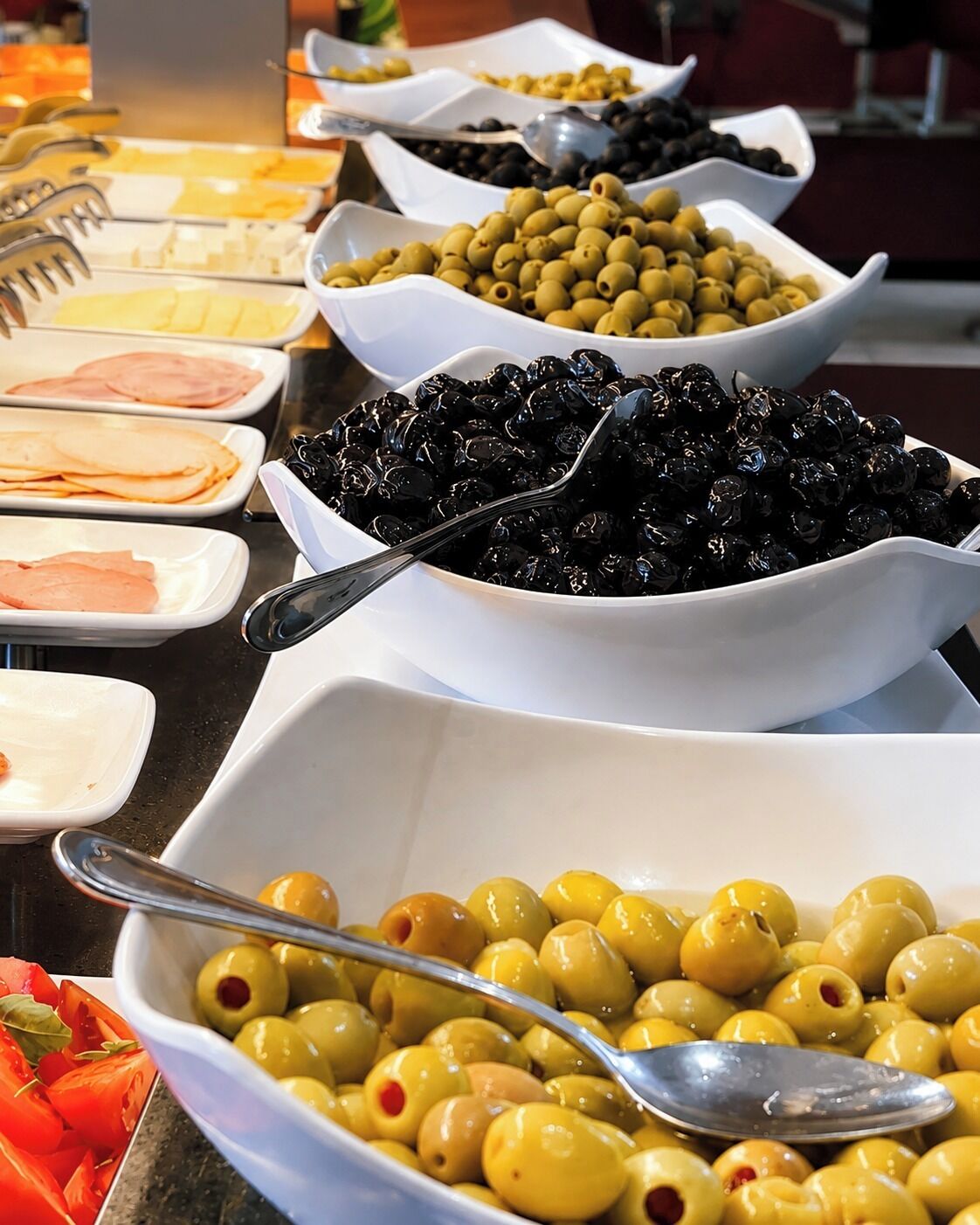 Colazione a buffet a pagamento, servita tutte le mattine 