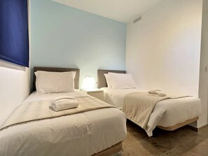 2 habitaciones, tabla de planchar con plancha y wifi gratis 