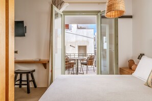 1 bedroom, iron/ironing board, free WiFi, bed sheets - Apartment In A Hotel 'Makava Suite with Hammam' with Balcony, Wi-Fi and Air Conditioning (Naxos)