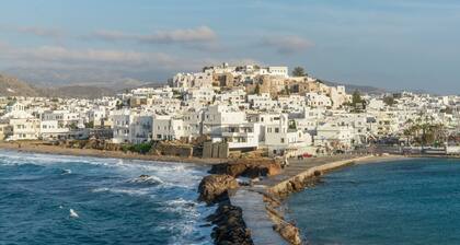 Apartment In A Hotel 'Makava Suite" with Outdoor Hot Tub, Balcony, Wi-Fi and Air Conditioning