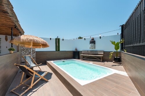 Holiday Home 'Limón Lunero' with Private Terrace and Wi-Fi