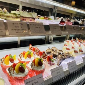 Alimentos y bebidas