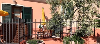 Studio Apartment 'Gli Angeli Agriturismo - Zio Antonio' with Shared Pool, Wi-Fi and Air Conditioning