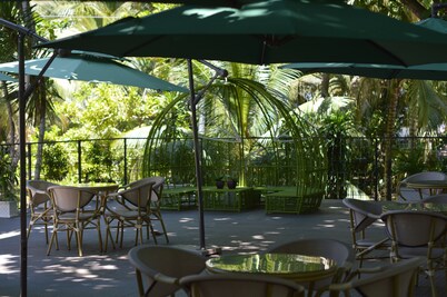 Don Arc White Beach Resort