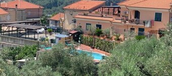 Studio Apartment 'Gli Angeli Agriturismo - Zia Rosa' with Shared Pool, Wi-Fi and Air Conditioning