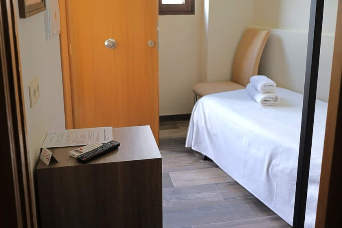 Chambre Simple, 1 lit une place
