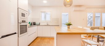 Casa vacanze 'Casa Olegari' con terrazza privata, Wi-Fi e aria condizionata