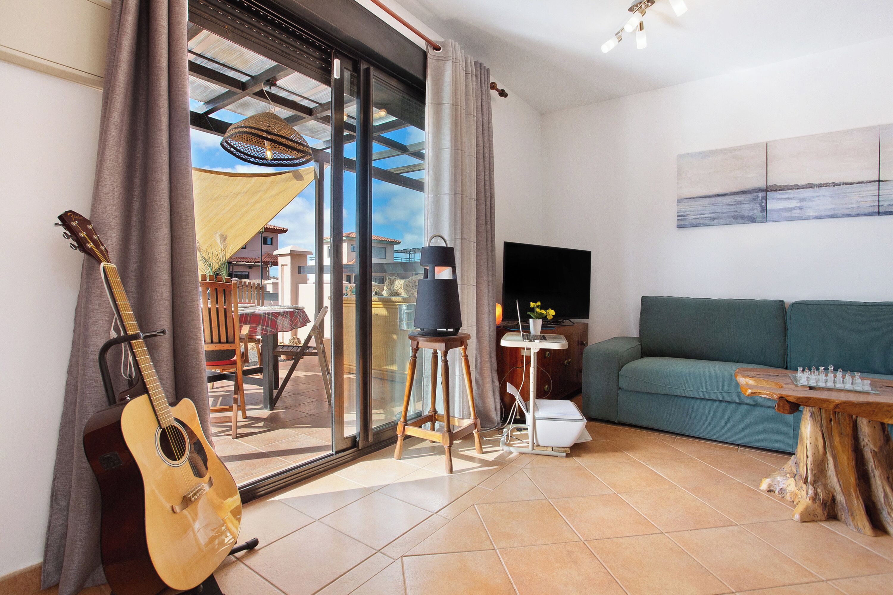 Télévision, table de tennis de table