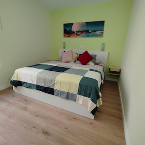 1 bedroom, iron/ironing board, free WiFi, bed sheets