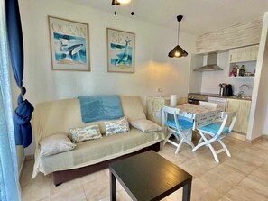 Living area - SA VINJOLITA - APARTMENT WITH PISCINA (Cala Blanes)