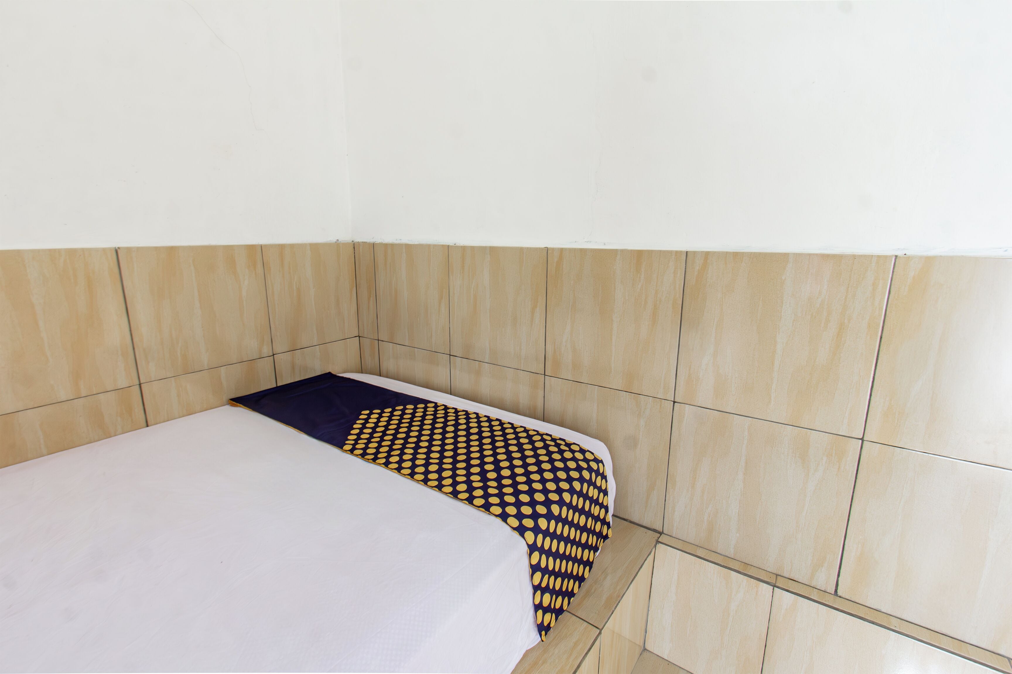 Economy Double Room | WiFi (free), bed sheets