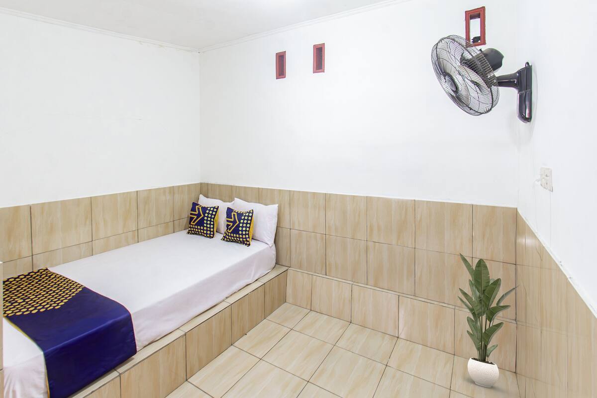 Economy Double Room