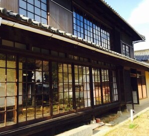 Exterior detail - Nano Inn (Okayama)