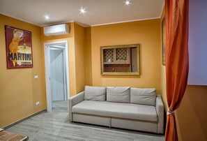 Smart TV - Cozy one-bedroom apartment in the heart of Turin (Torino)