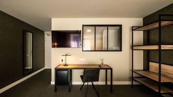 Design kamer | 1 slaapkamer, een bureau, geluiddichte muren, gratis wifi