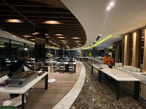 Food and drink - Jennalee Luxury Chiangmai (Hang Dong)