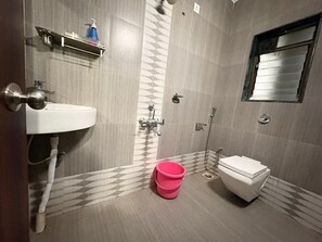 Room - Hotel Bramha Inn (Pune)