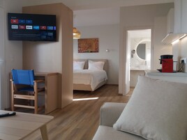 1 habitación y espacio para trabajar con laptop 