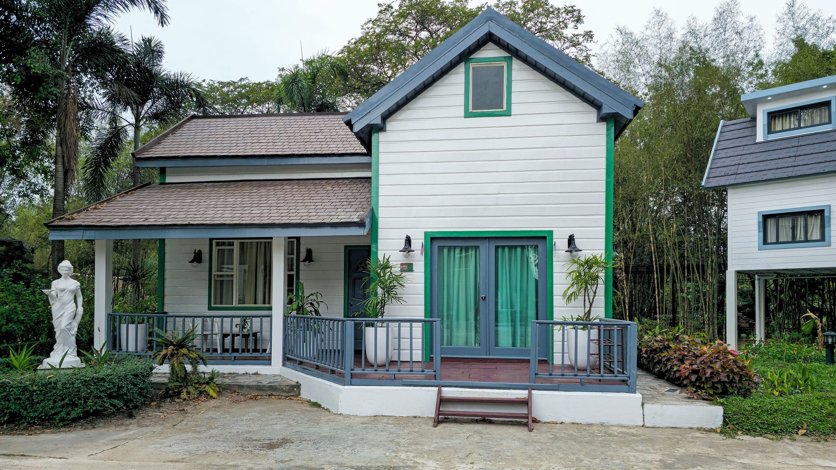 P'teas Lumhae - Khmer USA | エジプト綿のシーツ、高級寝具、客室ごとに異なる装飾、客室ごとに異なるインテリア