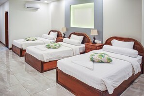Egyptian cotton sheets, premium bedding, individually decorated - Dara Express by Angkor Green Gardens (Siem Reap)