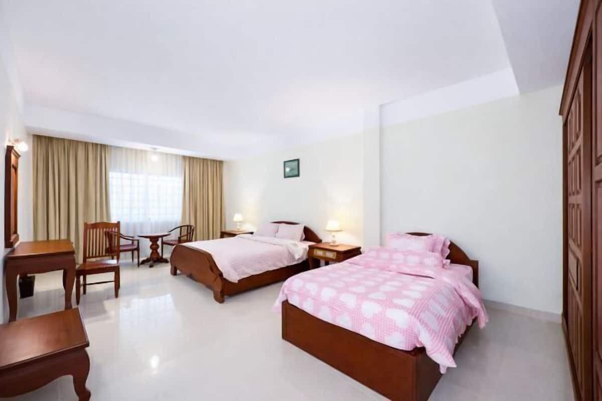 Egyptian cotton sheets, premium bedding, individually decorated