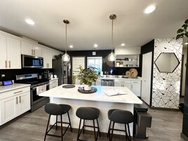 Horno, placa de cocina, lavavajillas, arrocera