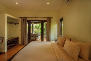 Traditional Villa | 2 bedrooms, in-room safe, individually decorated, individually furnished - Flor Villa by Betterplace (Canggu)