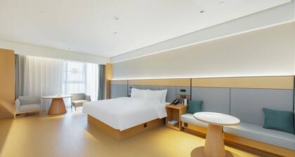 Ji Hotel Xiangyang Dongjin Minfa Century Plaza