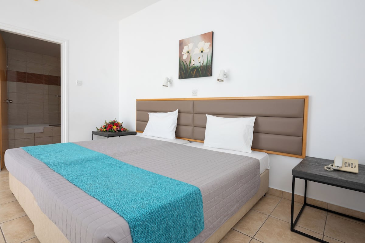 Bungalow | 1 bedroom, in-room safe, soundproofing, free WiFi