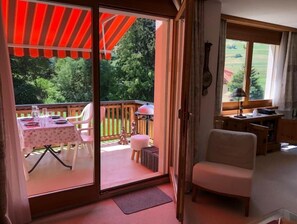 Living area - Abitaziun Silvia Sur Baselgia (Surses)