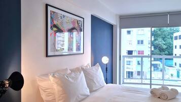 2 Schlafzimmer, Schreibtisch, Bügeleisen/Bügelbrett, WLAN