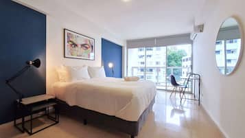 2 bedrooms, desk, iron/ironing board, WiFi