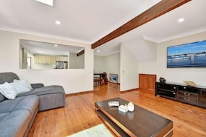 Smart TV, offices