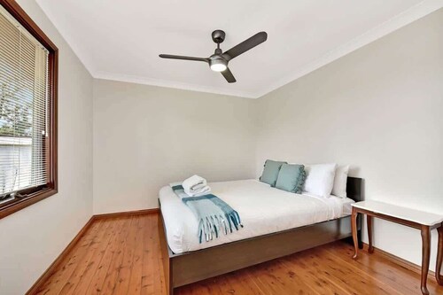 Breezy Bayside Haven at Brightwaters